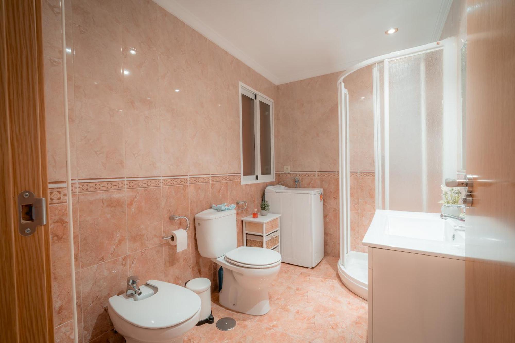 Ibericabeds Figares Lägenhet Granada Exteriör bild